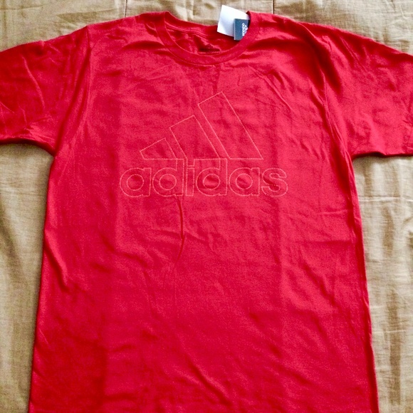 Adidas GRAPHIC Tee-Shirt, RED Large, BNWT - Picture 1 of 3
